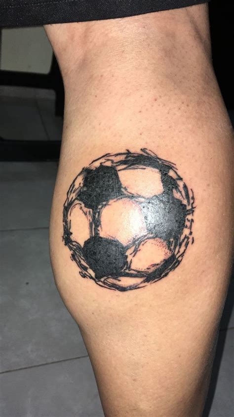 4 tatuajes de futbol chiquitos y。